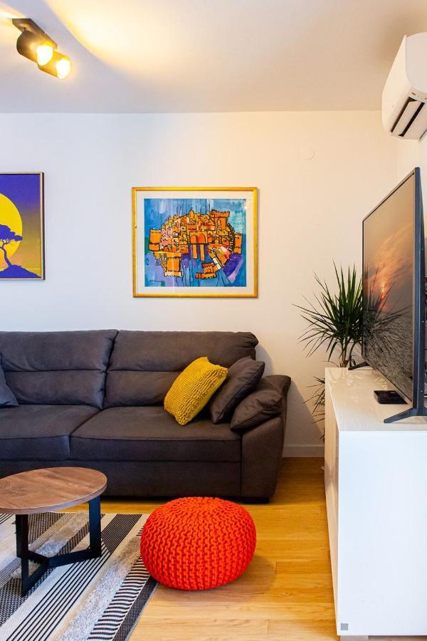 Three Bedroom Apartment With Old Town View - Orlanda'S Apartment Дубровник Экстерьер фото