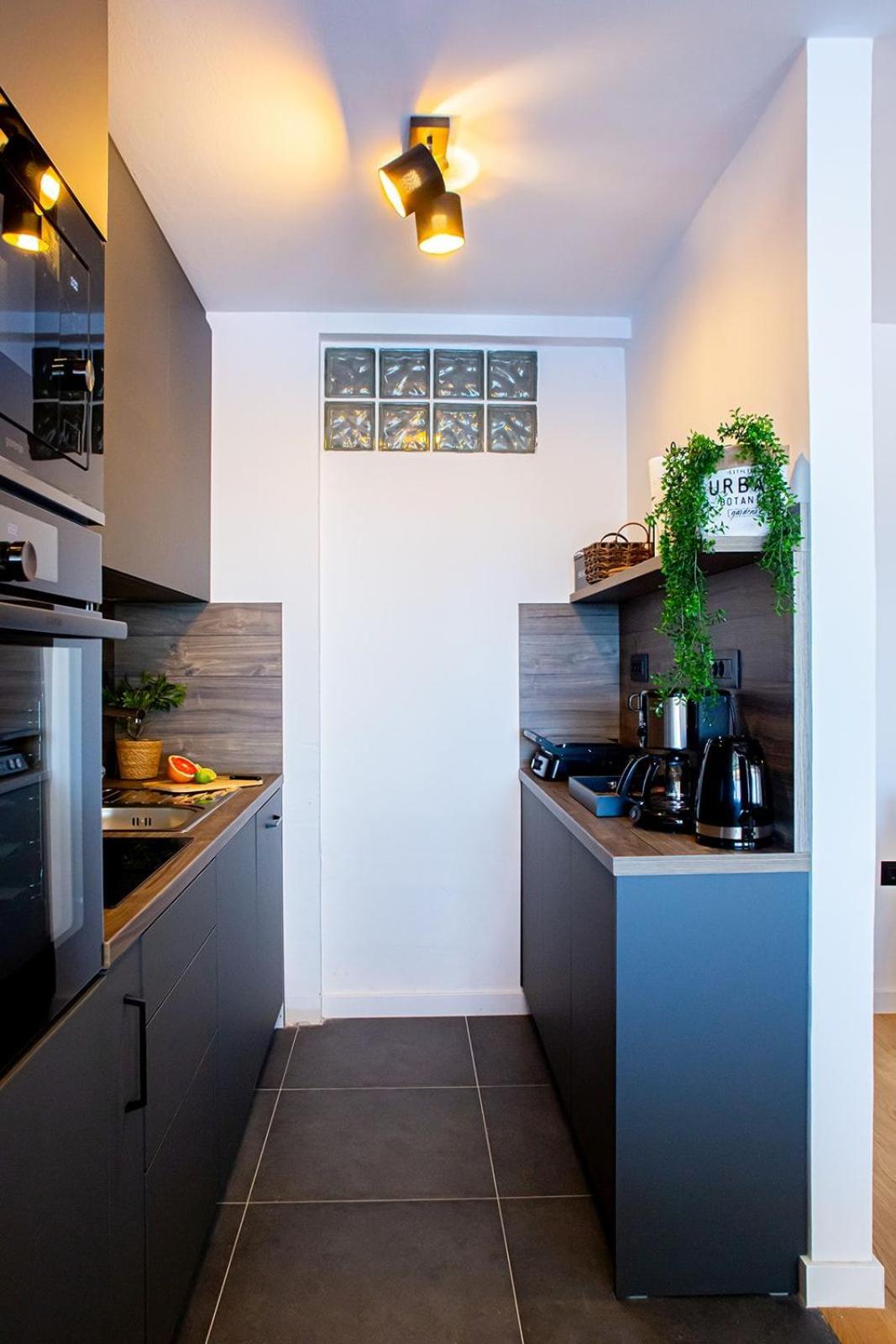 Three Bedroom Apartment With Old Town View - Orlanda'S Apartment Дубровник Экстерьер фото
